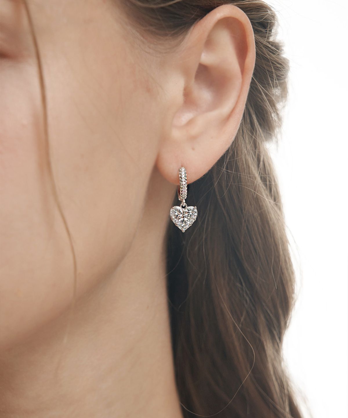 엘르주얼리(ELLEJEWELRY) 14K GF 비쥬 하트 귀걸이 ELGPEE474