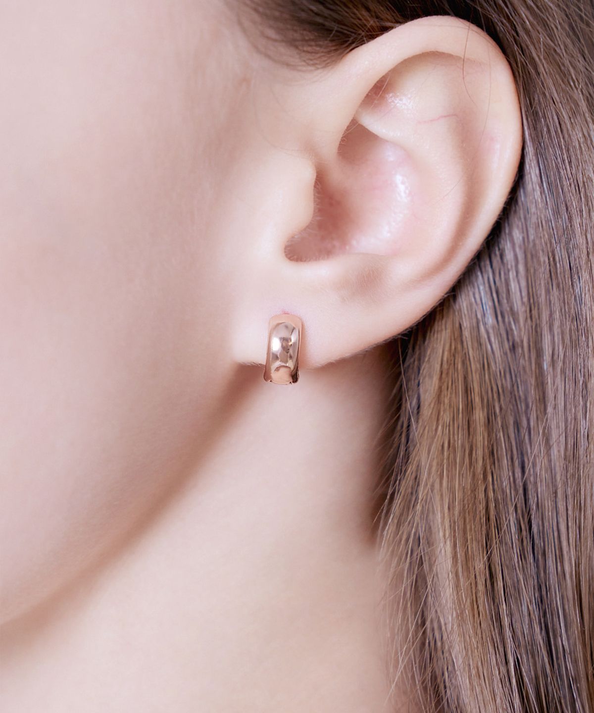 엘르주얼리(ELLEJEWELRY) 14K GF 심플 링 원터치 귀걸이 ELGPEE448