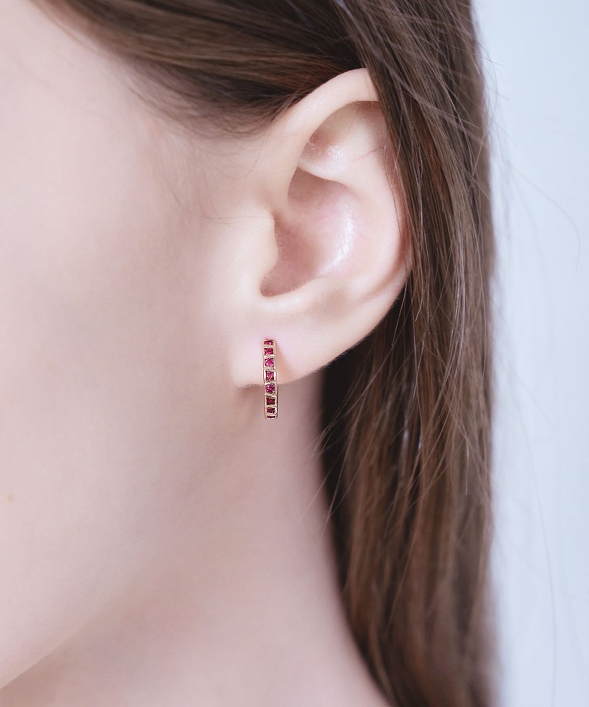 엘르주얼리(ELLEJEWELRY) 14K GF 컬러풀 링 원터치 귀걸이 ELGPEE428
