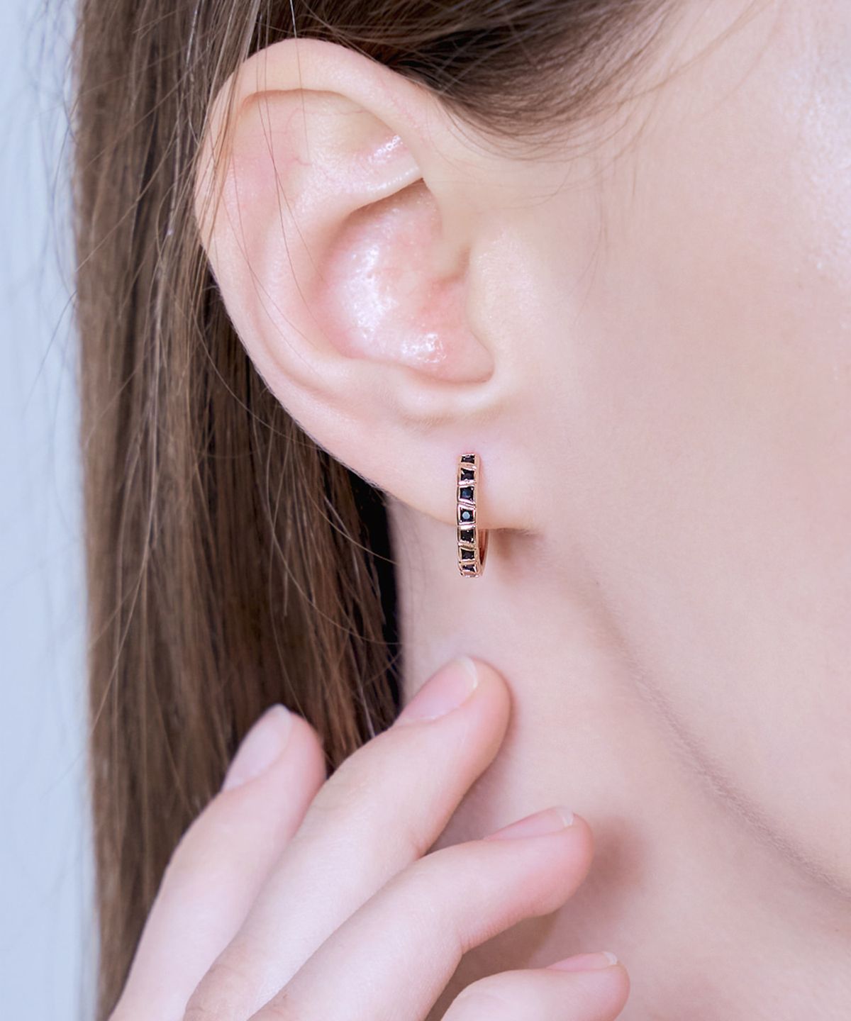 엘르주얼리(ELLEJEWELRY) 14K GF 컬러풀 링 원터치 귀걸이 ELGPEE428