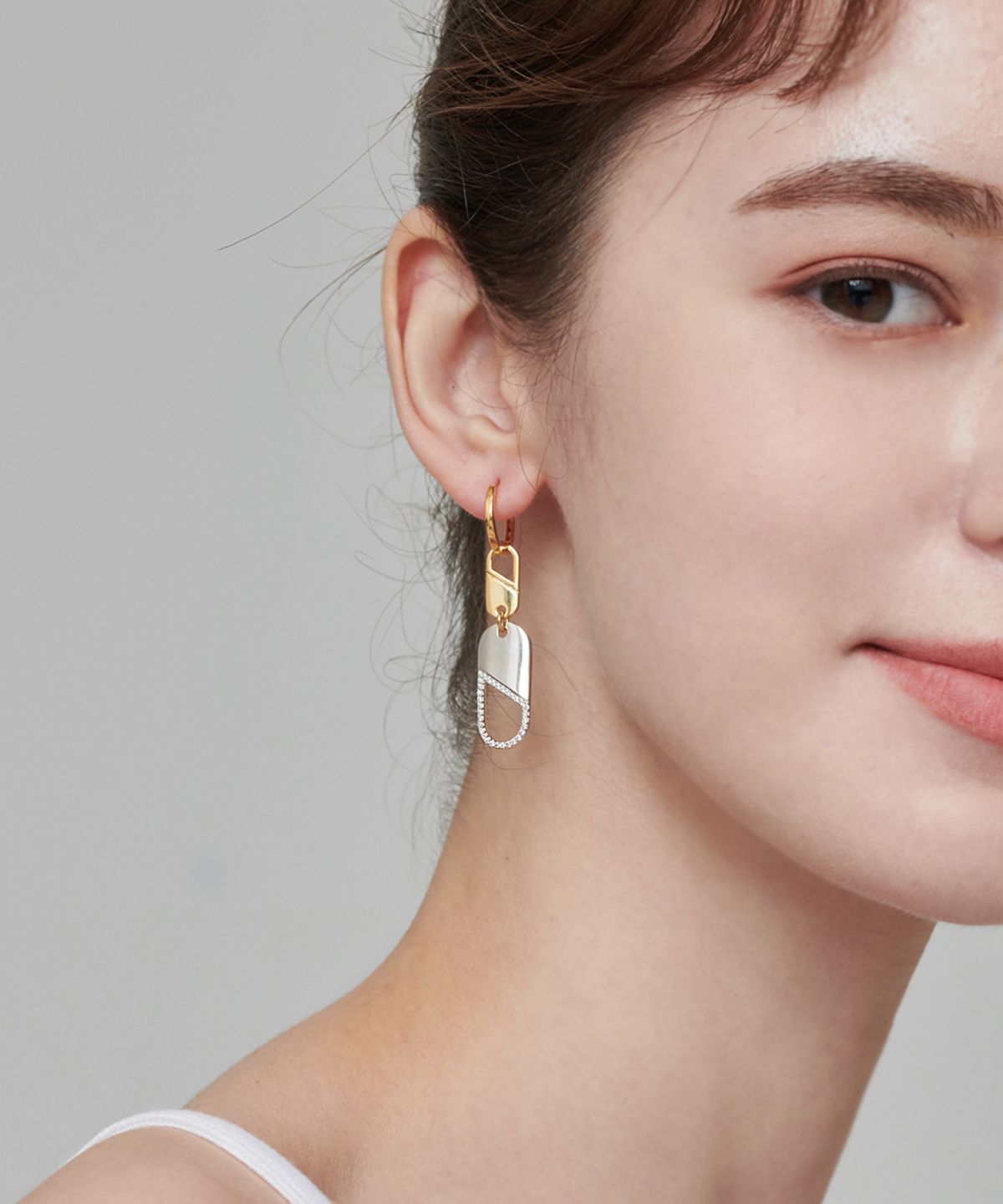 엘르주얼리(ELLEJEWELRY) Urban 14K Goldpin 콤비 드롭 원터치 귀걸이 ELGPEE391