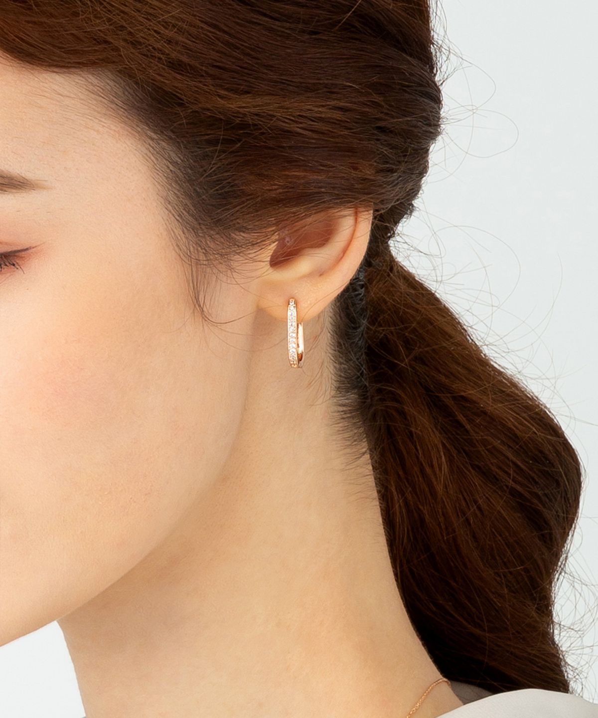 엘르주얼리(ELLEJEWELRY) 14K GF 라운드 엣지 귀걸이 ELGPEE321