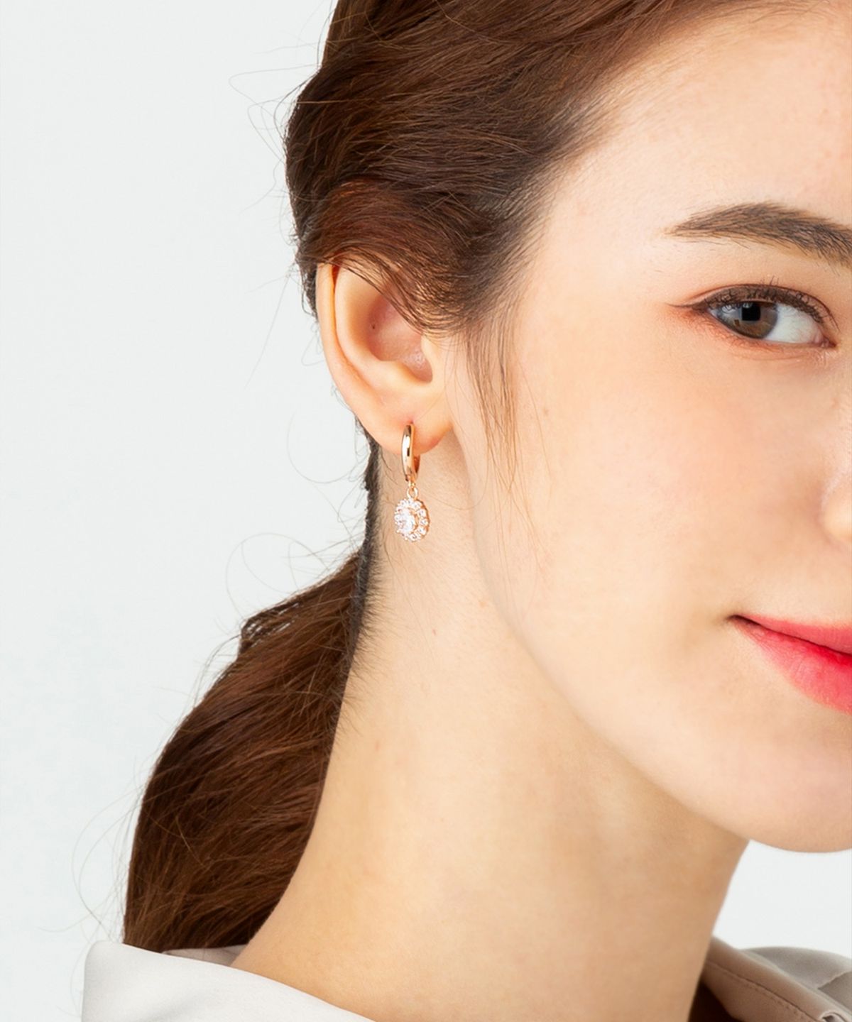 엘르주얼리(ELLEJEWELRY) 14K GF 골져스 원터치 귀걸이 ELGPEE307