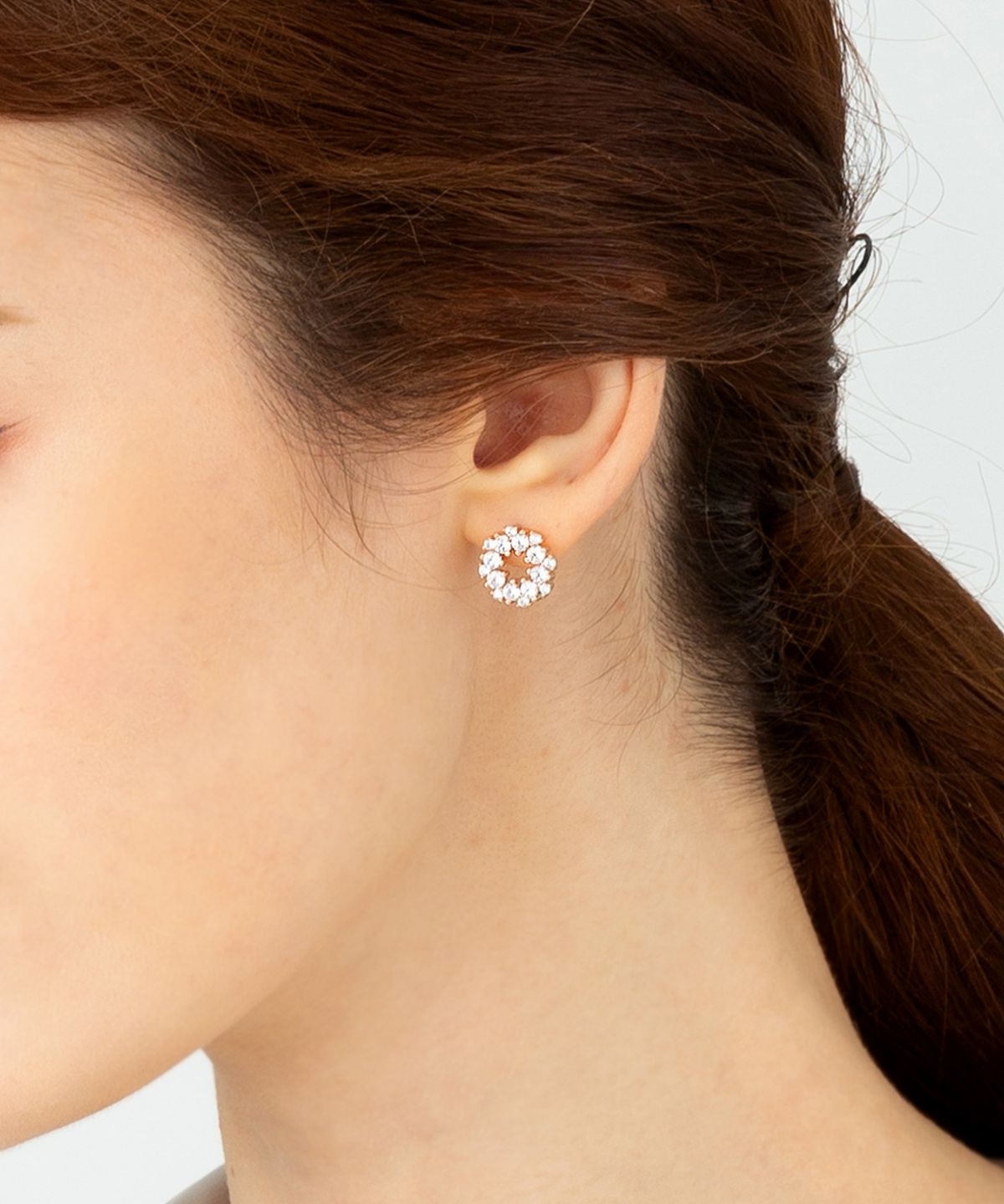 엘르주얼리(ELLEJEWELRY) 14K GF 라운드 큐빅 원터치 귀걸이 ELGPEE271