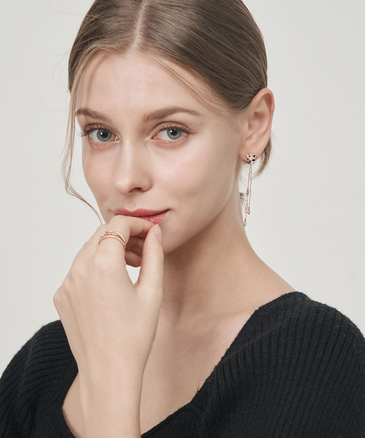 엘르주얼리(ELLEJEWELRY) 14K GF 플라워 드롭 귀걸이 ELGPEE257
