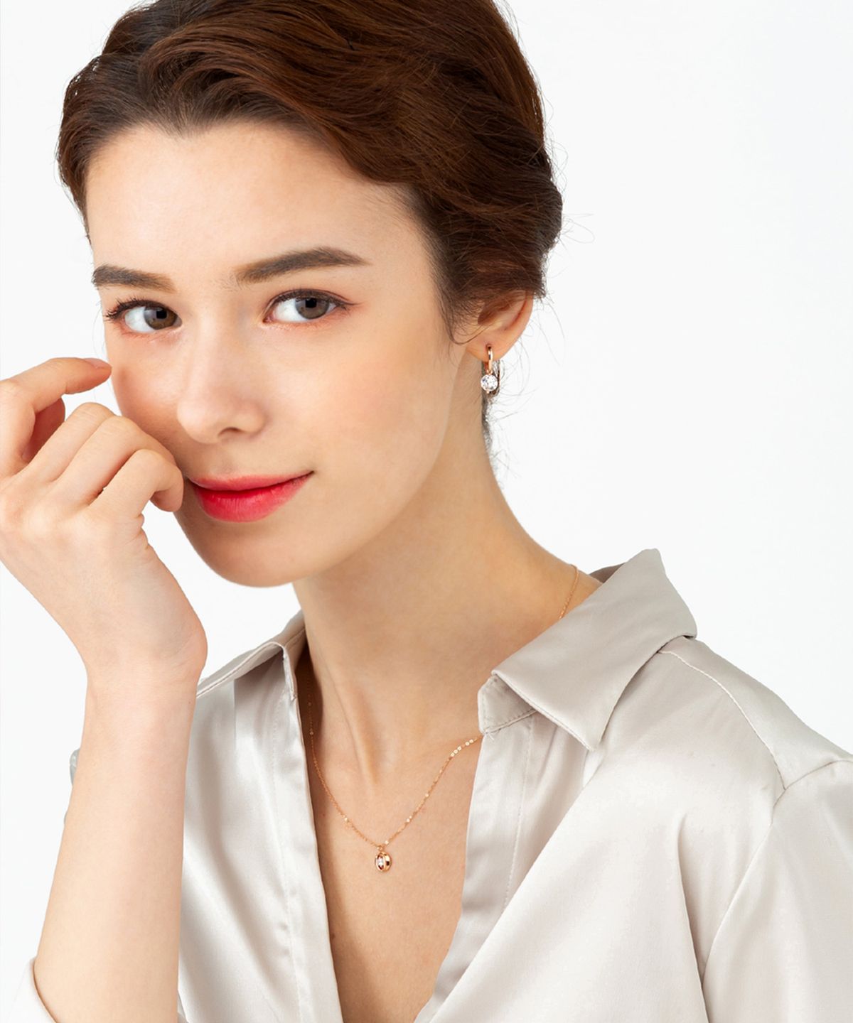 엘르주얼리(ELLEJEWELRY) 14K GF 큐빅 원터치 귀걸이 ELGPEE216