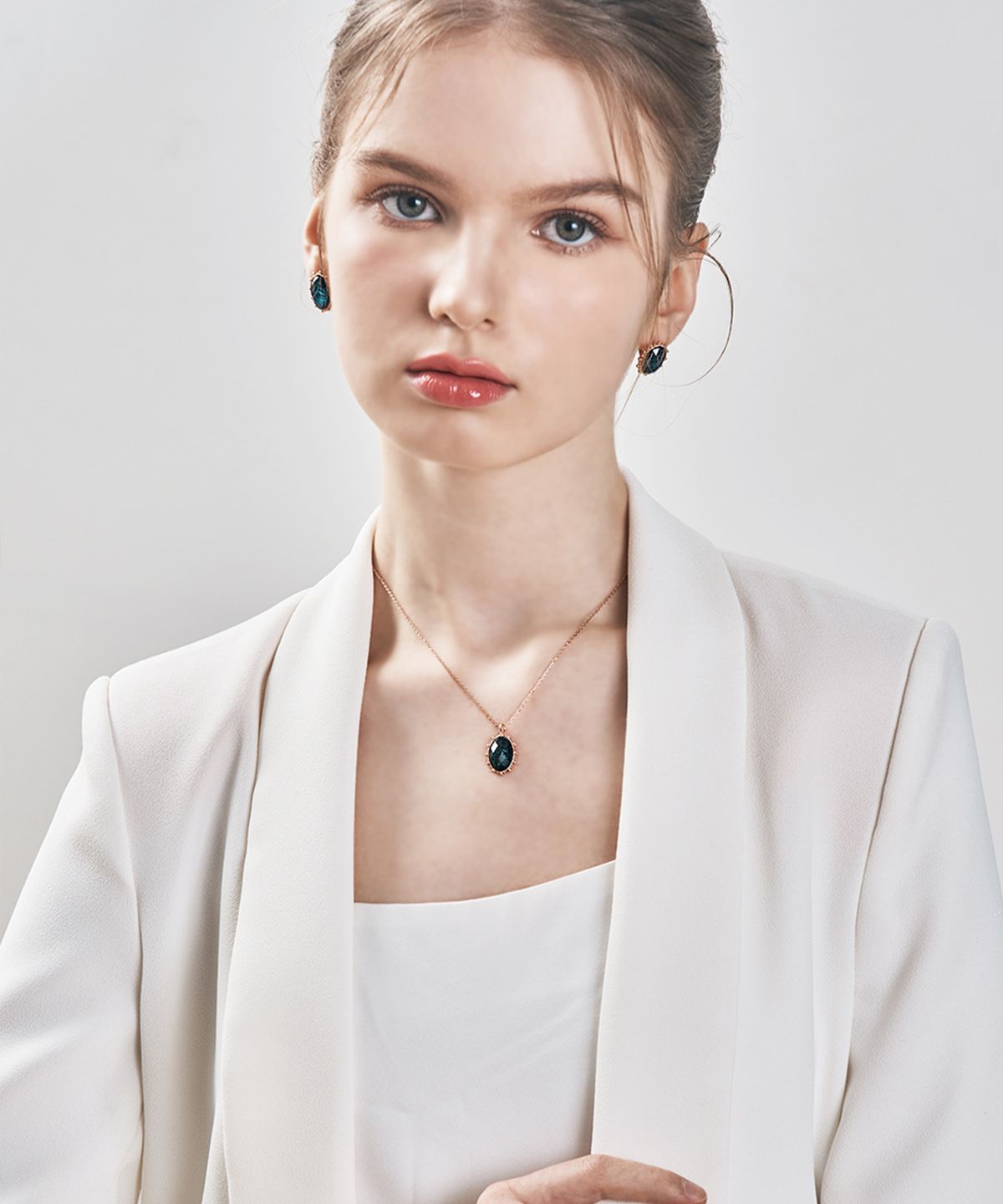 엘르주얼리(ELLEJEWELRY) 블루 침수정 파인 볼드 목걸이 ELBRNN223