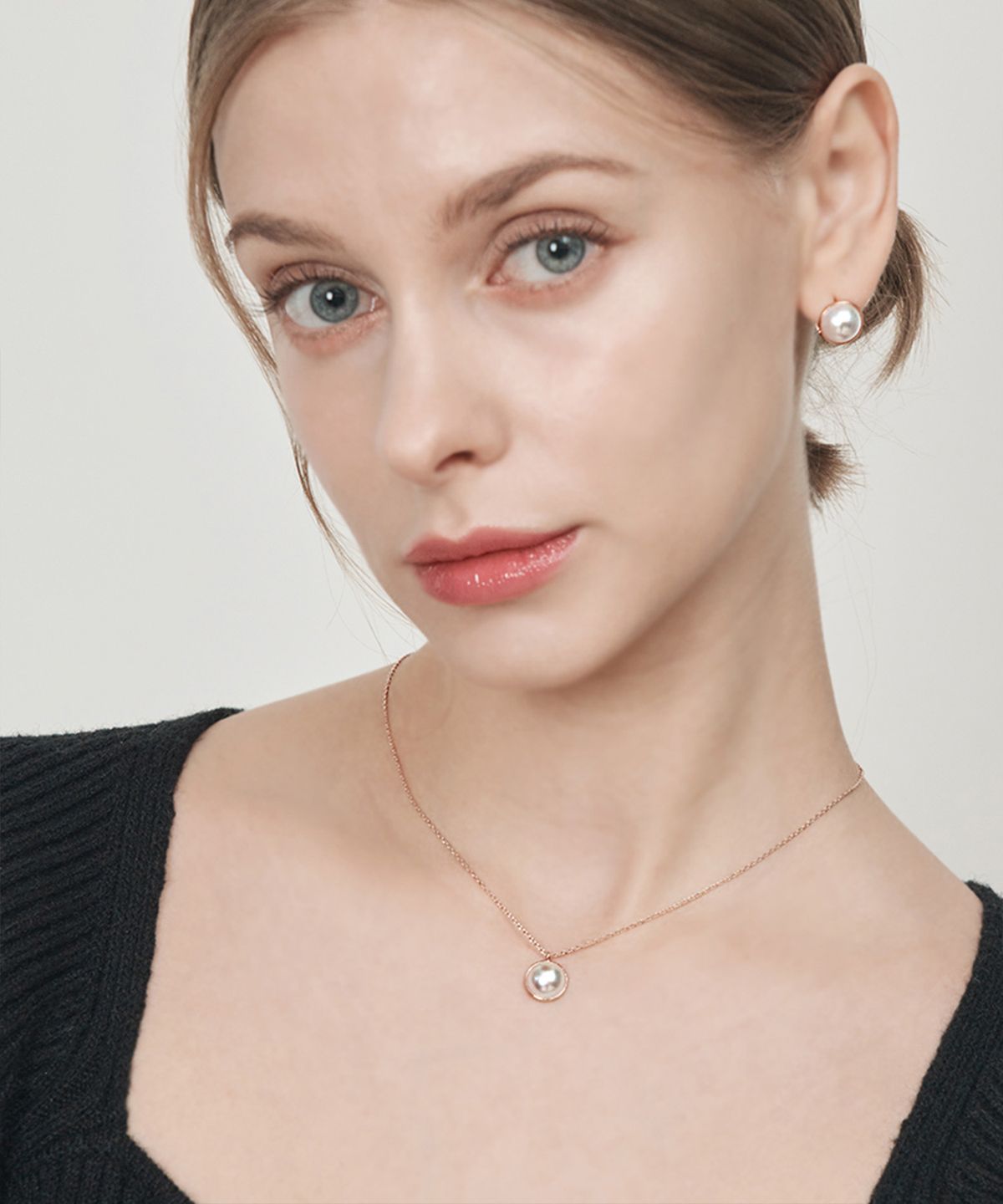 엘르주얼리(ELLEJEWELRY) 포인트 진주 목걸이 ELBRNN218