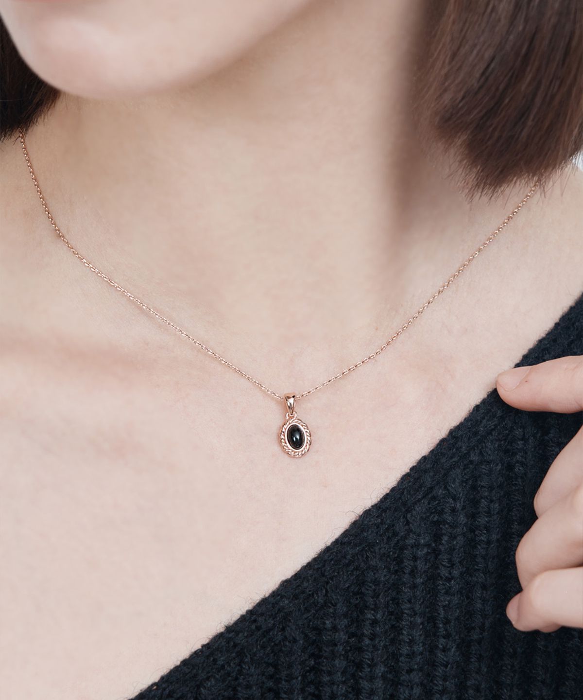 엘르주얼리(ELLEJEWELRY) 엘라 오벌 오닉스 목걸이 ELBRNN205
