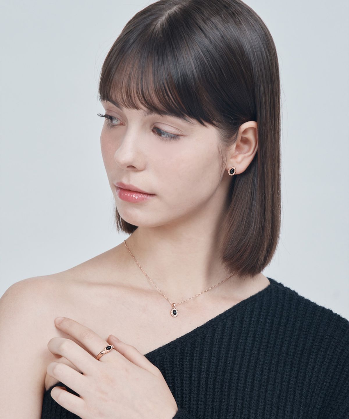 엘르주얼리(ELLEJEWELRY) 엘라 오벌 오닉스 목걸이 ELBRNN205