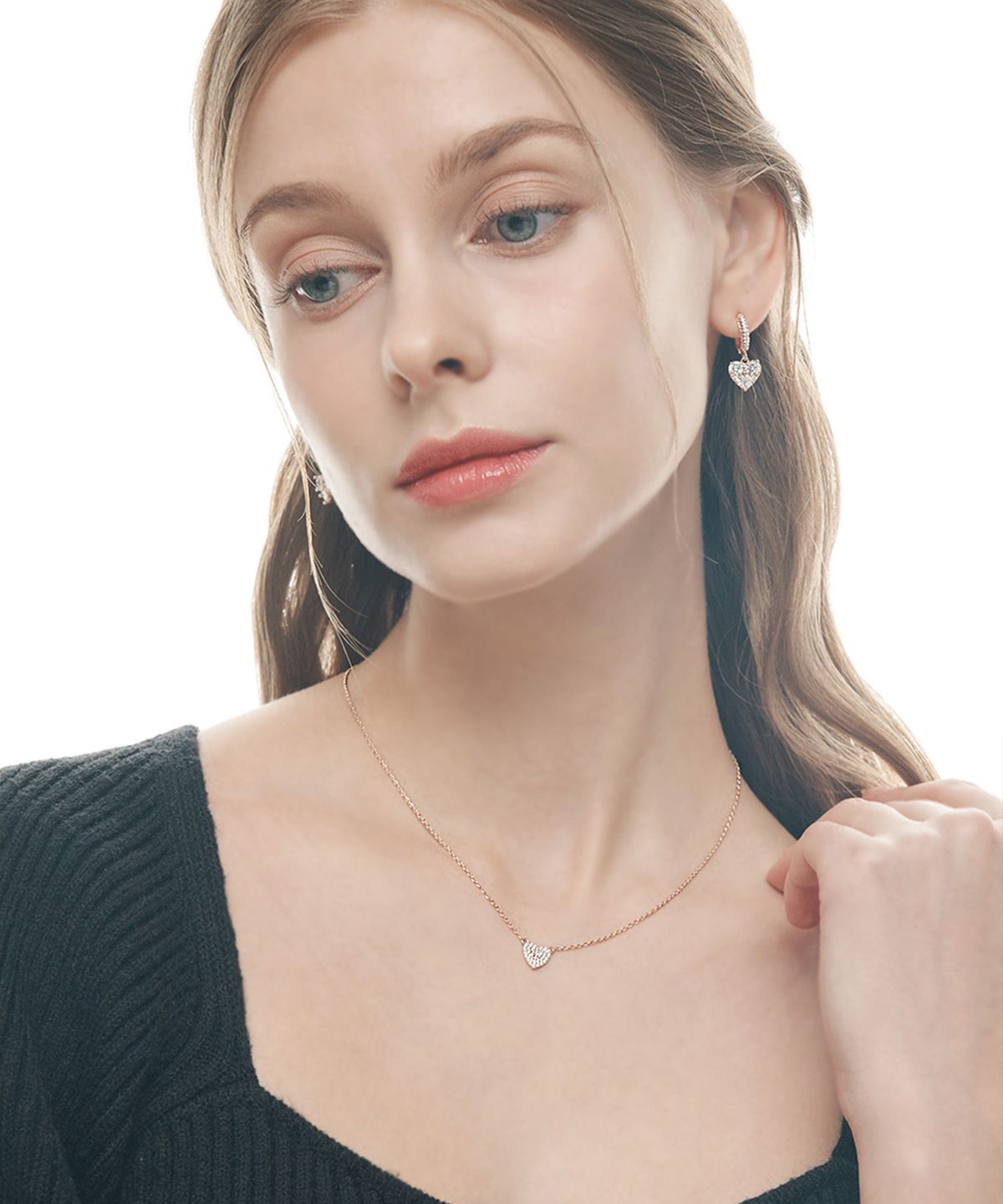 엘르주얼리(ELLEJEWELRY) 아모르 하트 목걸이 ELBRNN194