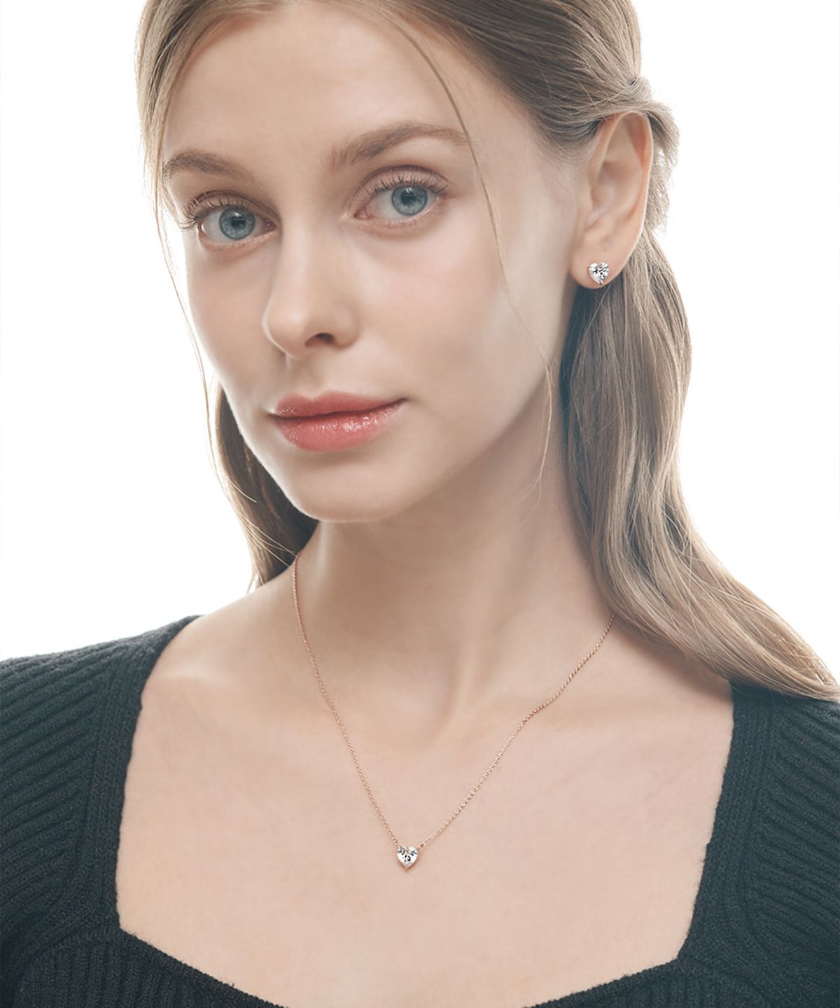엘르주얼리(ELLEJEWELRY) 컬러 큐빅 하트 목걸이 ELBRNN181