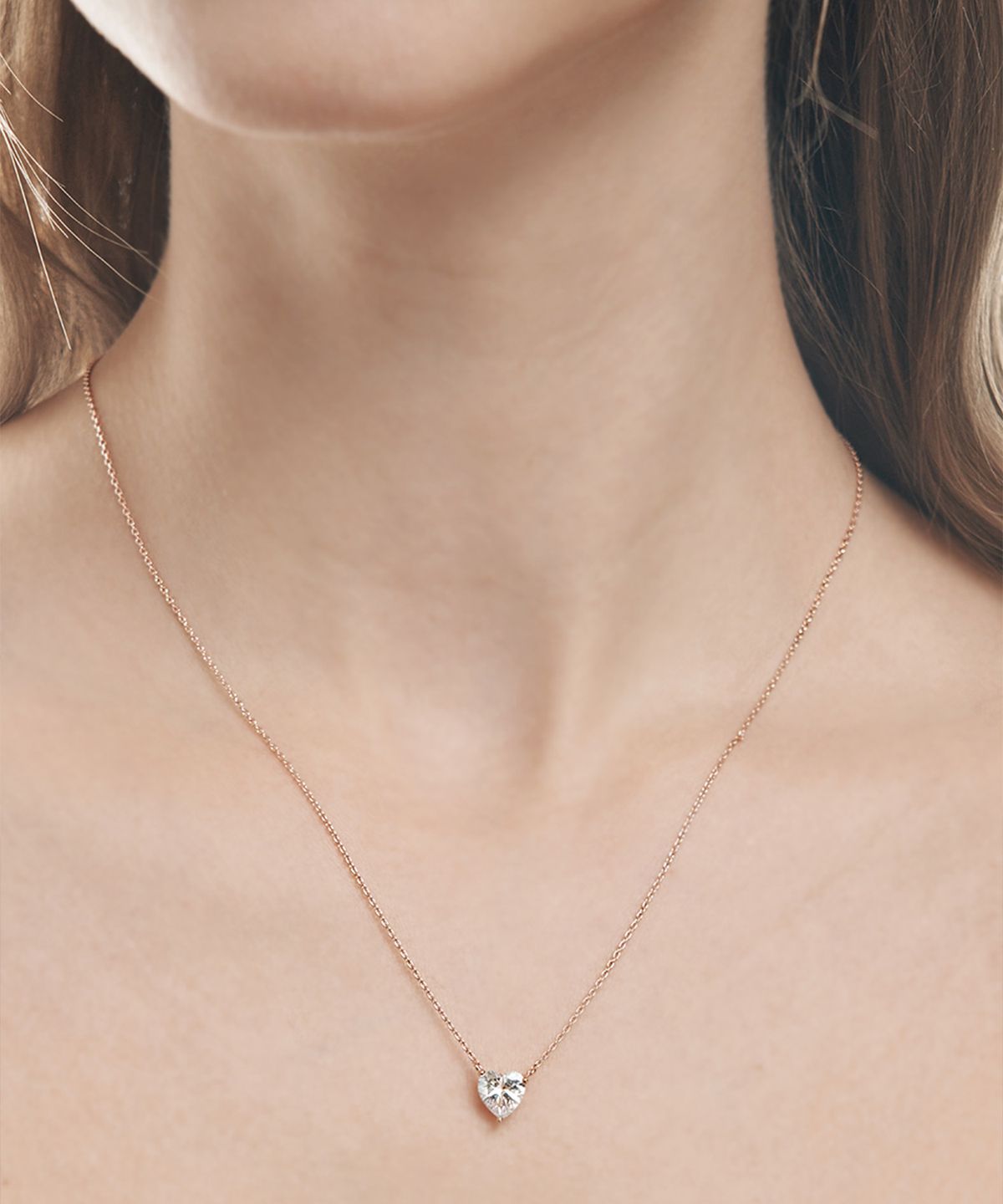 엘르주얼리(ELLEJEWELRY) 컬러 큐빅 하트 목걸이 ELBRNN181