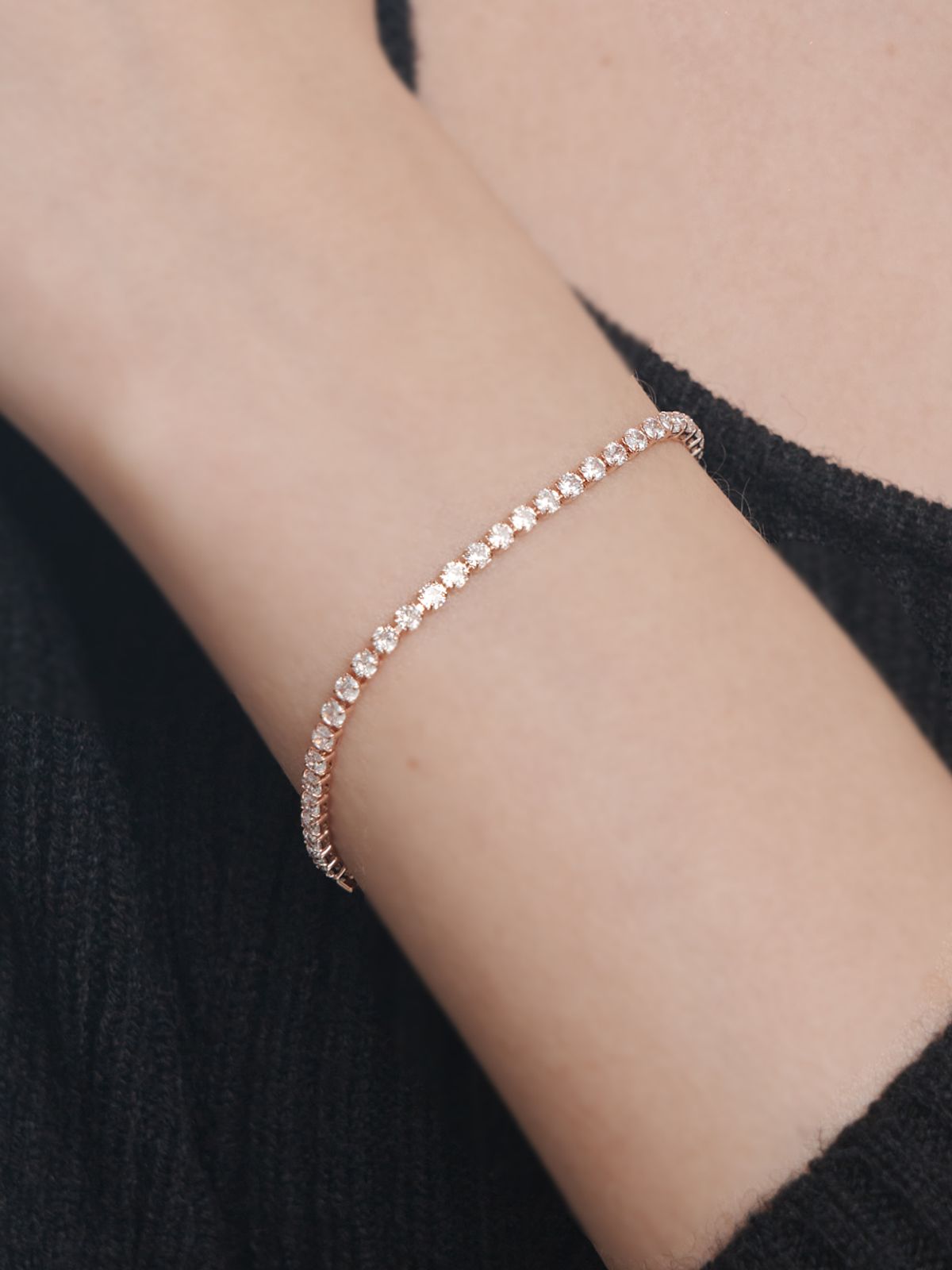 엘르주얼리(ELLEJEWELRY) 샤인 스퀘어 테니스 팔찌 ELBRBB097
