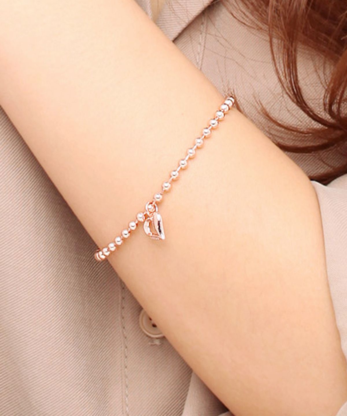 엘르주얼리(ELLEJEWELRY) 볼 큐빅 하트 팔찌 ELBRBB092