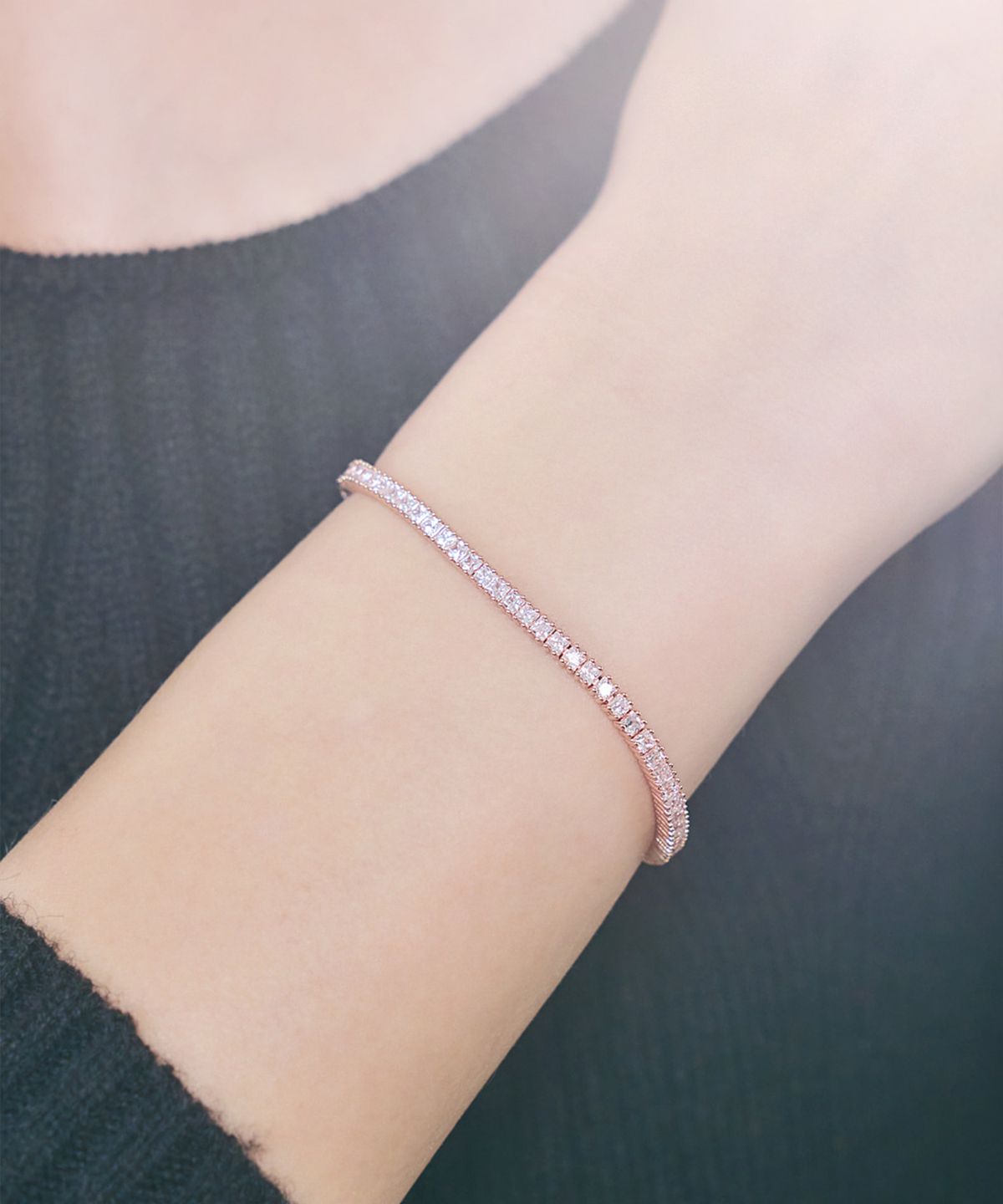 엘르주얼리(ELLEJEWELRY) 볼드 스퀘어 큐빅 팔찌 ELBRBB087