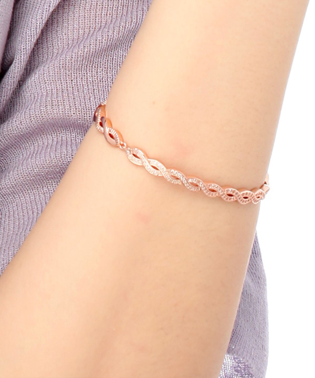 엘르주얼리(ELLEJEWELRY) 트위스트 레일 팔찌 ELBRBB023