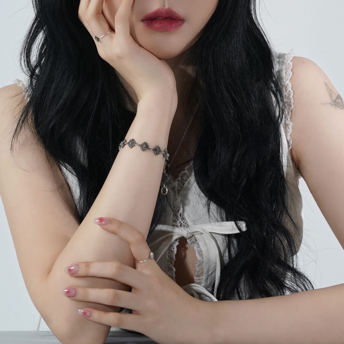 외사랑(OESALANG) 925silver CLOVER Logo bracelet