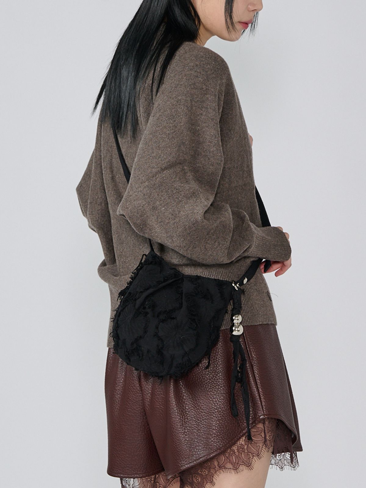 던팩토리(DAWN FACTORY) BUDDY BAG FEATHER BLACK 버디백 페더 블랙