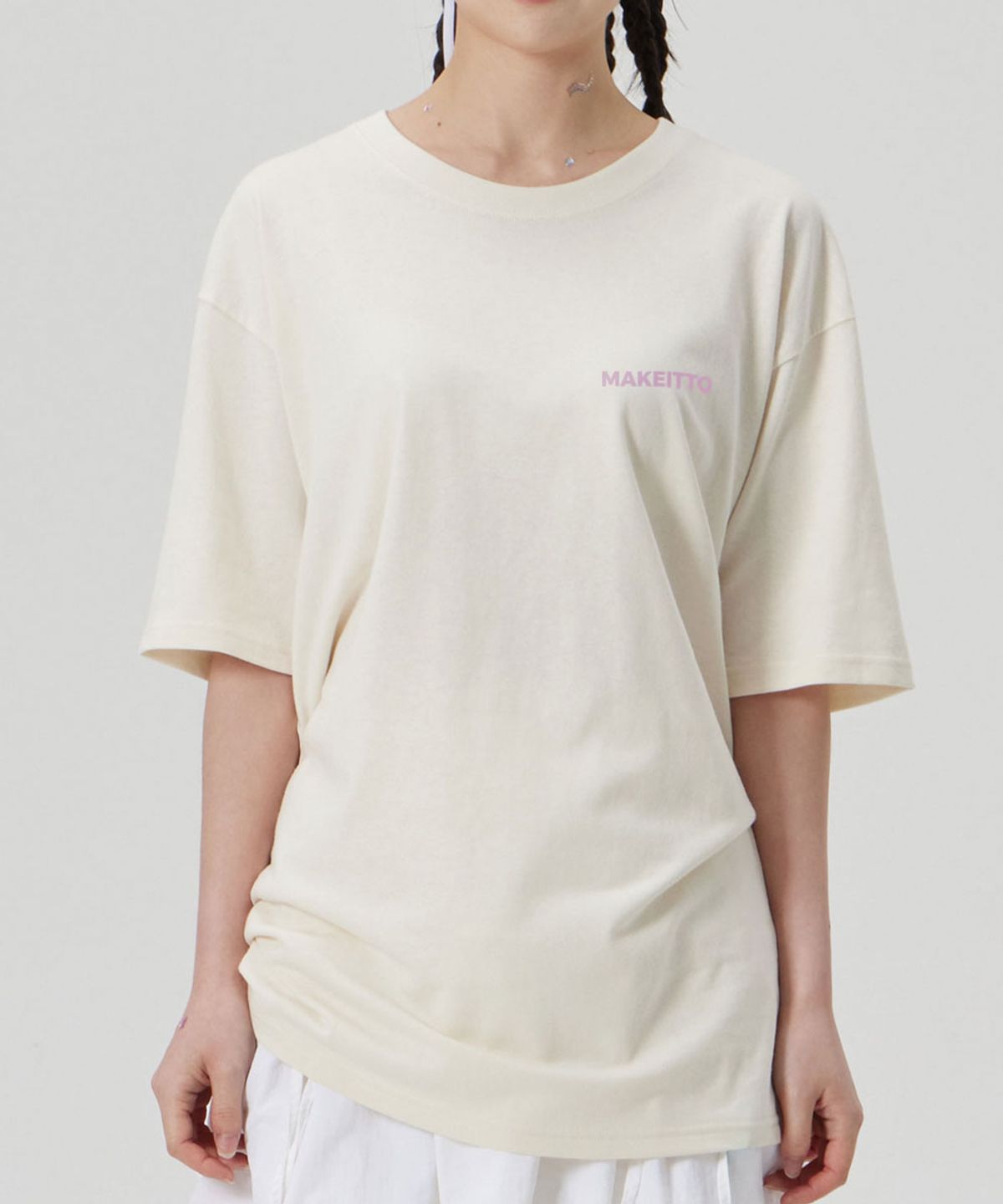 메이킷투(MAKEITTO) [URBAN LETTERING] CREW NECK TEE_CREAM