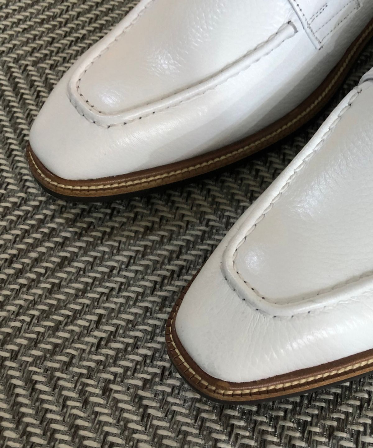 조앤슈(JOENSHOE) 홀스트 오플 옥스퍼드 화이트