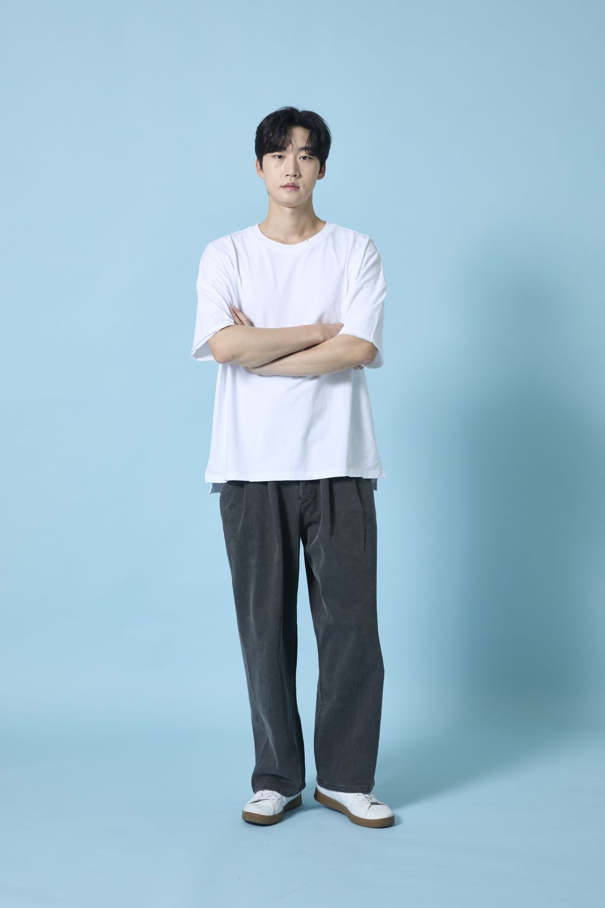 셀피시어펙션(SELFISHAFFECTION) Distressed All-White T-Shirt