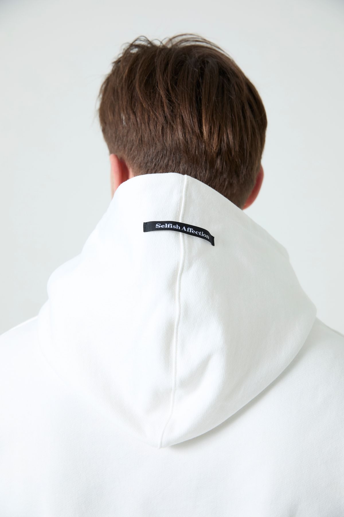 셀피시어펙션(SELFISHAFFECTION) BUD Hoodie (Off-White)