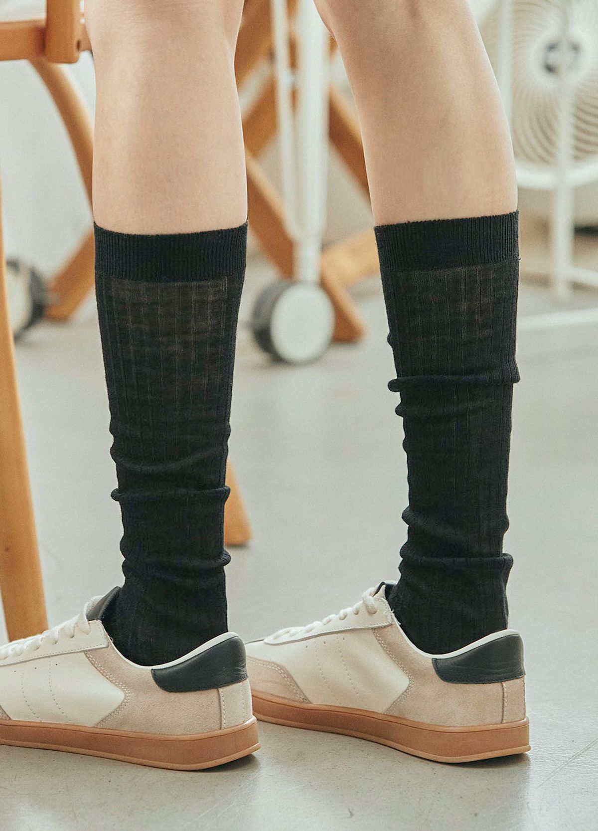 삭스타즈(SOCKSTAZ) STW212 라이트 울 시스루 니삭스 (3 Colors)