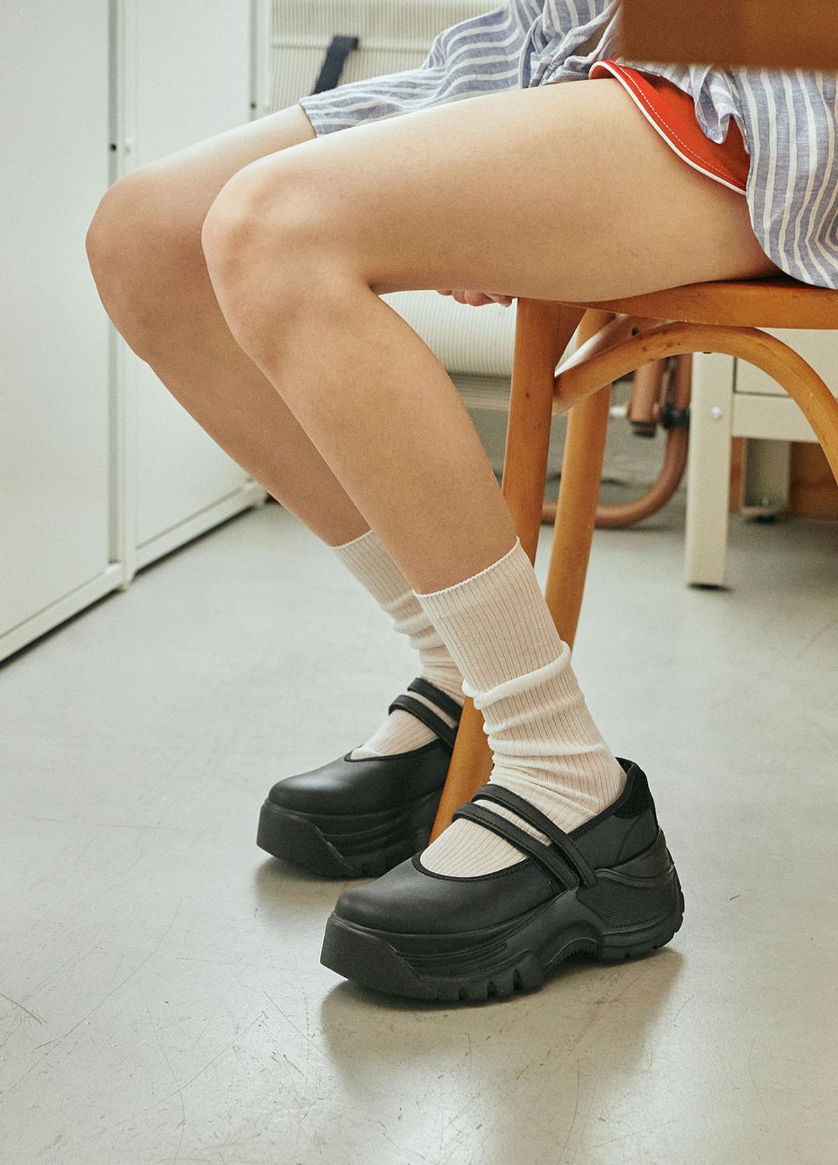 삭스타즈(SOCKSTAZ) STW211 Sheer Rib Mid-calf (3 Colors)