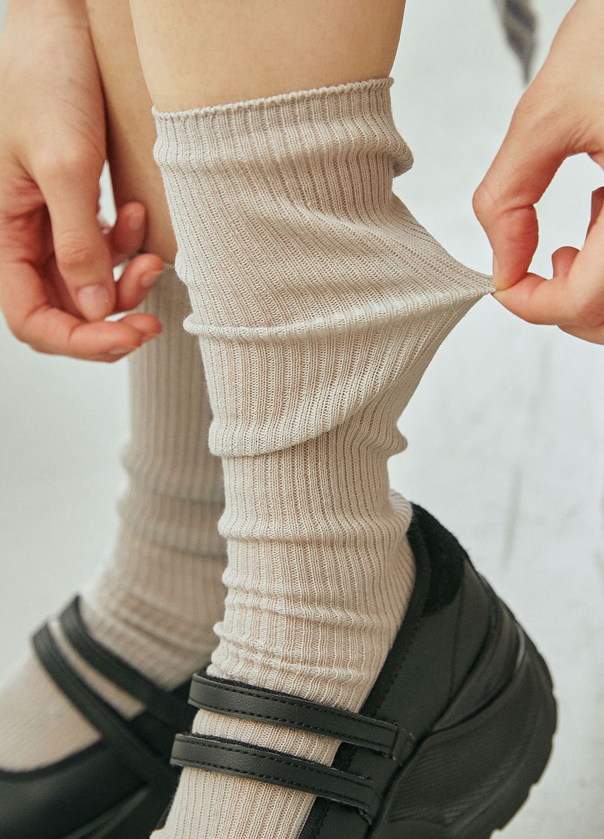 삭스타즈(SOCKSTAZ) STW211 Sheer Rib Mid-calf (3 Colors)