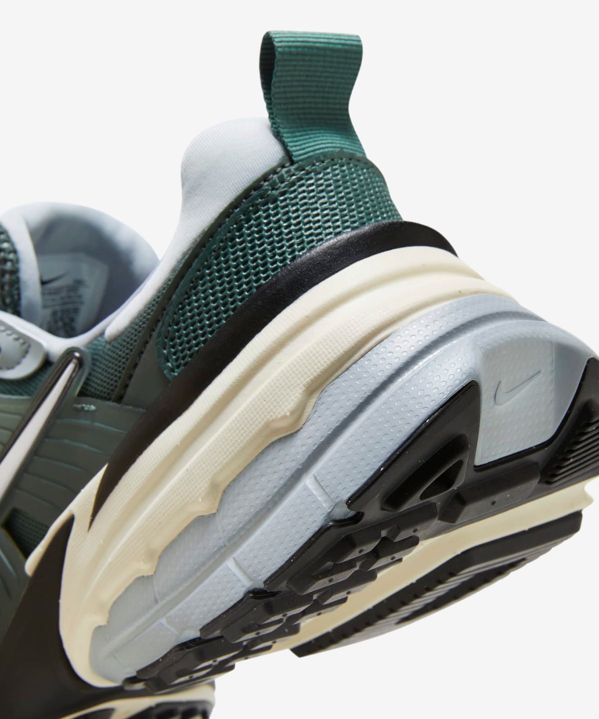 나이키(NIKE) V2K 런 M - 빈티지 그린:미네랄 스프러스:울프 그레이:코코넛 밀크:블랙 / HJ4497-300