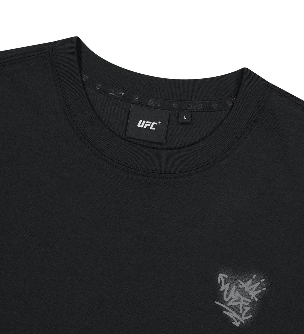 유에프씨 스포츠(UFC SPORT) UFC 그래피티 릴렉스핏 반팔 티셔츠 블랙 U2SSV3303BK