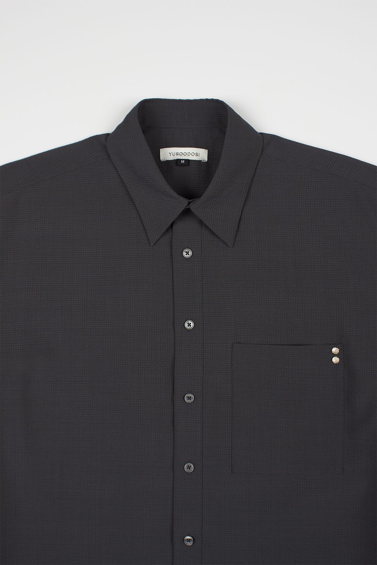 유수도시(YUSOODOSI) 2 flower riveted Half shirts (khaki grey)