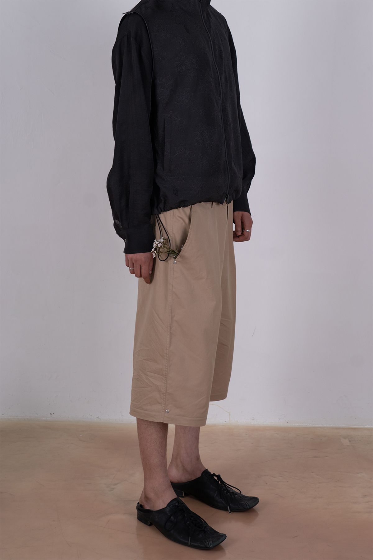 유수도시(YUSOODOSI) 3-way Convertible Cotton Pants (Beige)