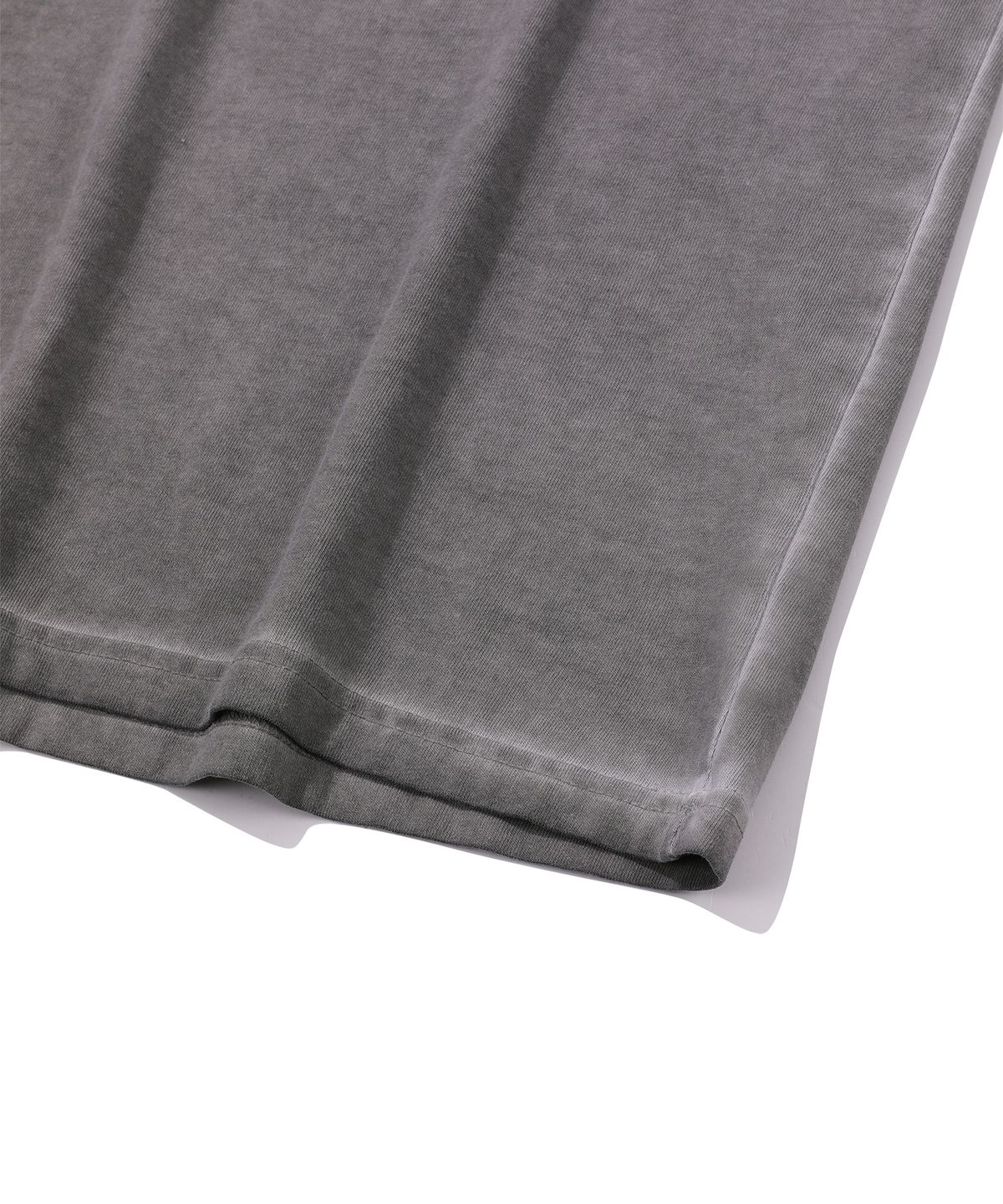 에피소드 언타이틀(EPISODE UNTITLED) LUNA WASHED SIGNATURE APPLIQUE T-SHIRT_COCOA GREY