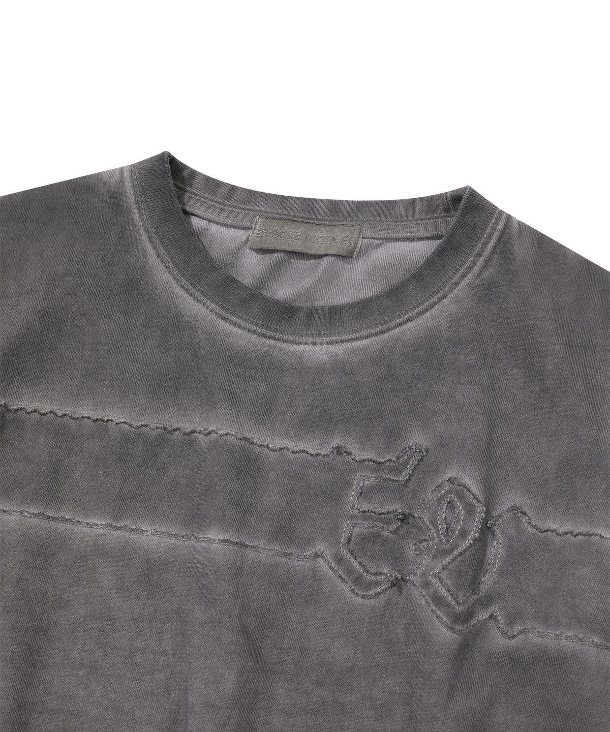 에피소드 언타이틀(EPISODE UNTITLED) CROP LUNA WASHED SIGNATURE APPLIQUE T-SHIRT_COCOA GREY