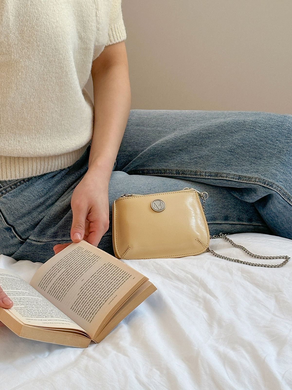 꼬떼드무아(COTEDEMOI) Ecrin mini double chain bag - Butter