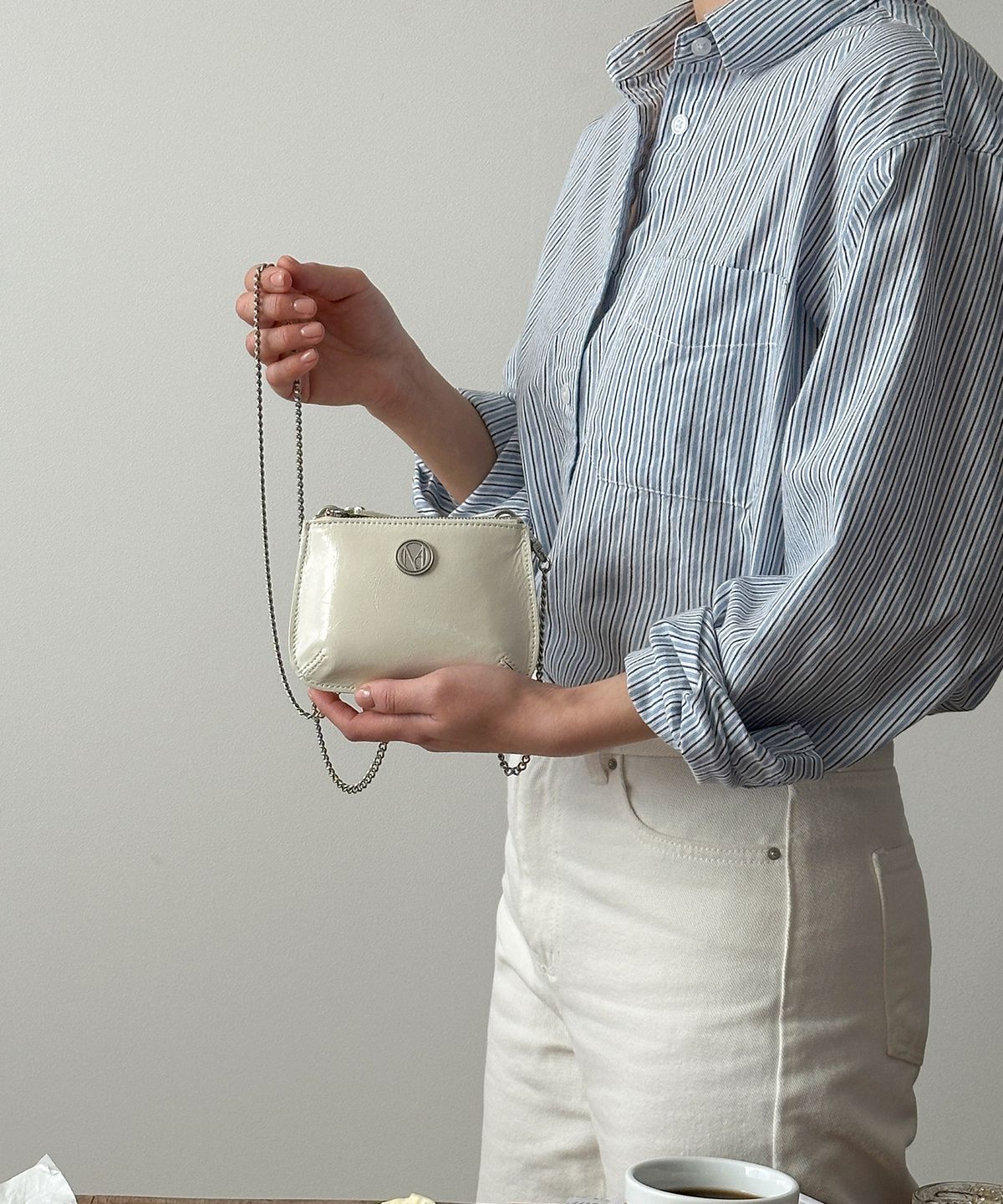 꼬떼드무아(COTEDEMOI) Ecrin mini double chain bag - Cream