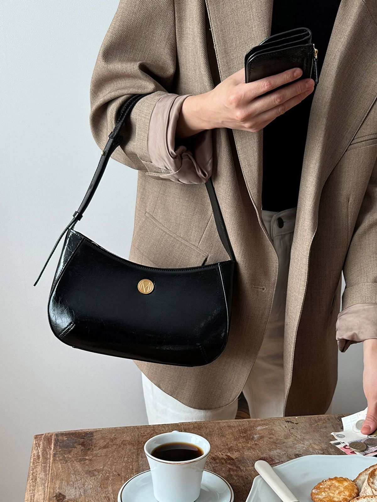 꼬떼드무아(COTEDEMOI) Ecrin shoulder bag - Black