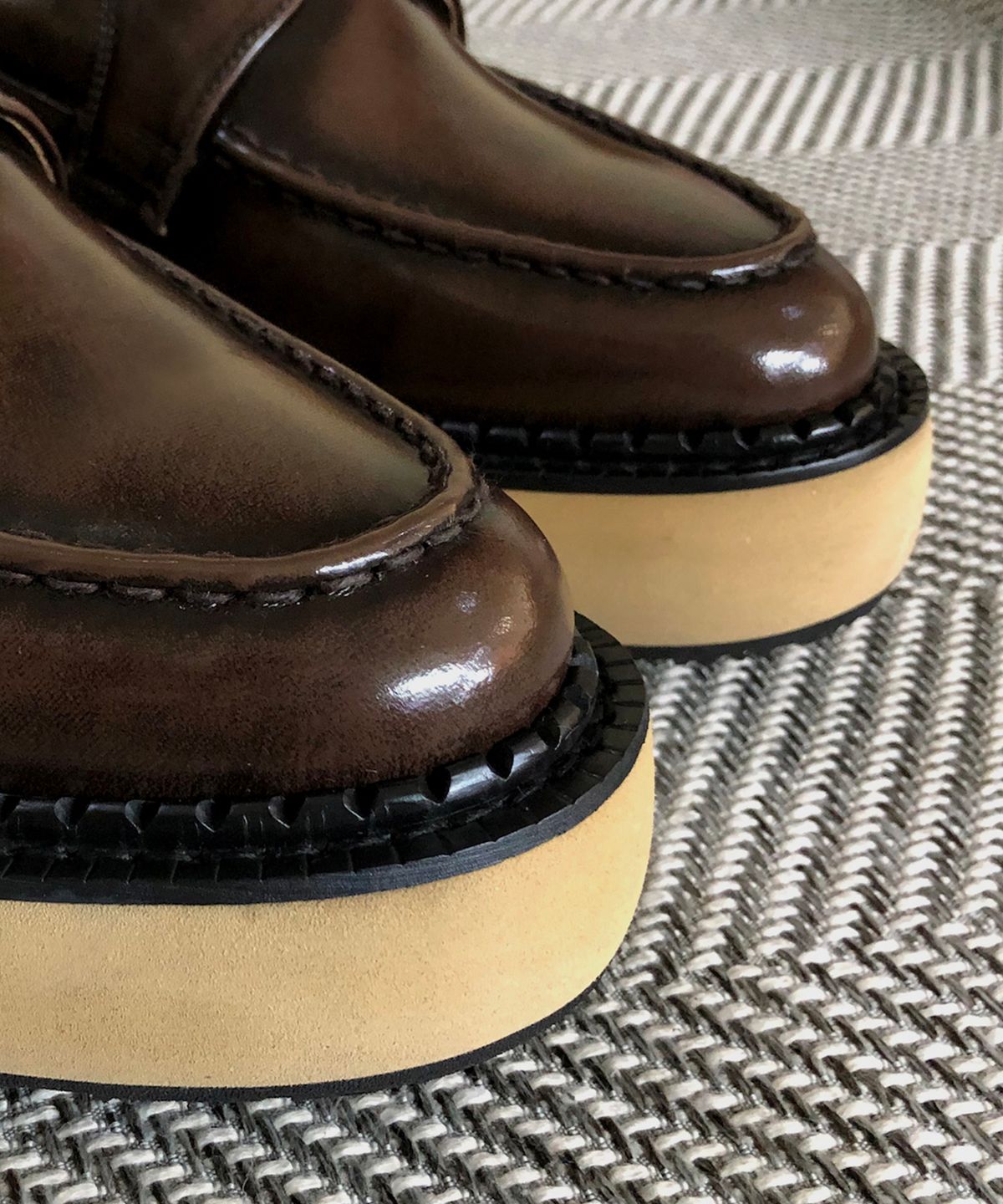 조앤슈(JOENSHOE) 버그너 5cm 오버솔 유팁 옥스퍼드 브라운아도방