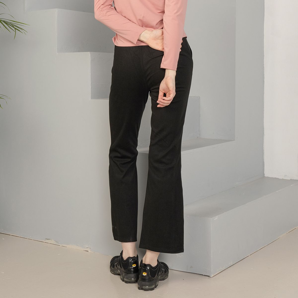 뒤란(DURAN) 소프트 후리스 사이드 절개 부츠컷 슬랙스 DBF4W-9187 3colors