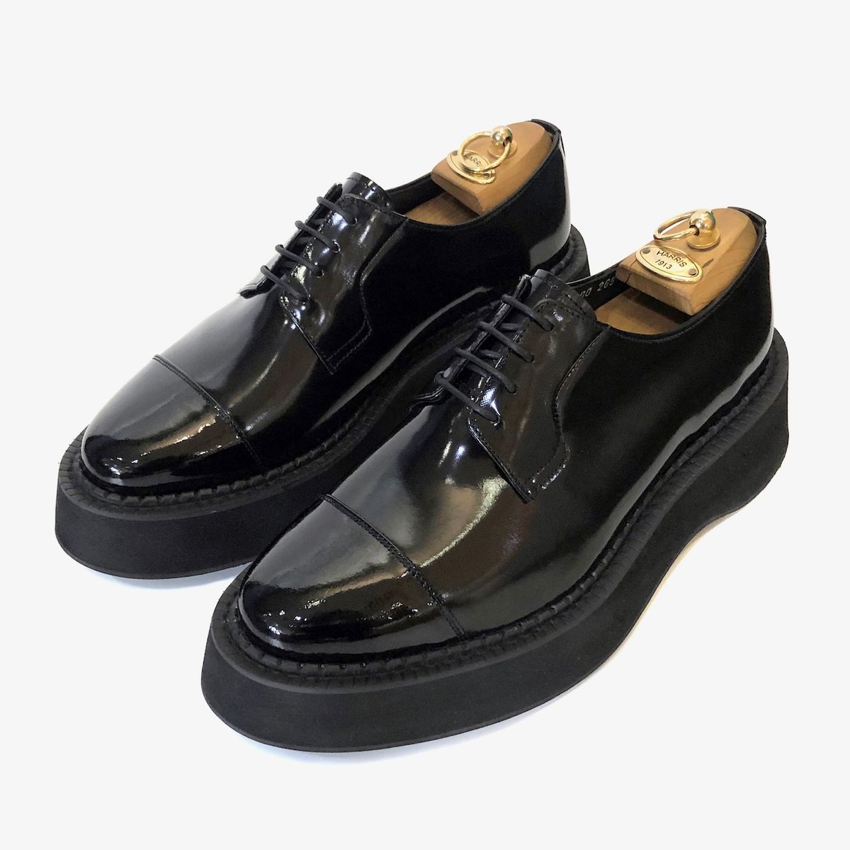 조앤슈(JOENSHOE) 5cm 커팅 오버솔 스트레이트팁 블랙복스
