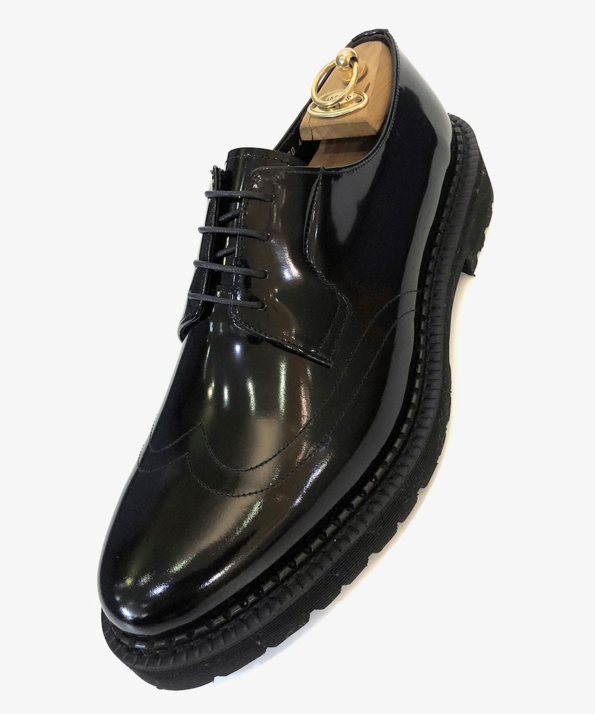 조앤슈(JOENSHOE) 디그니티 윙팁 워커 블랙