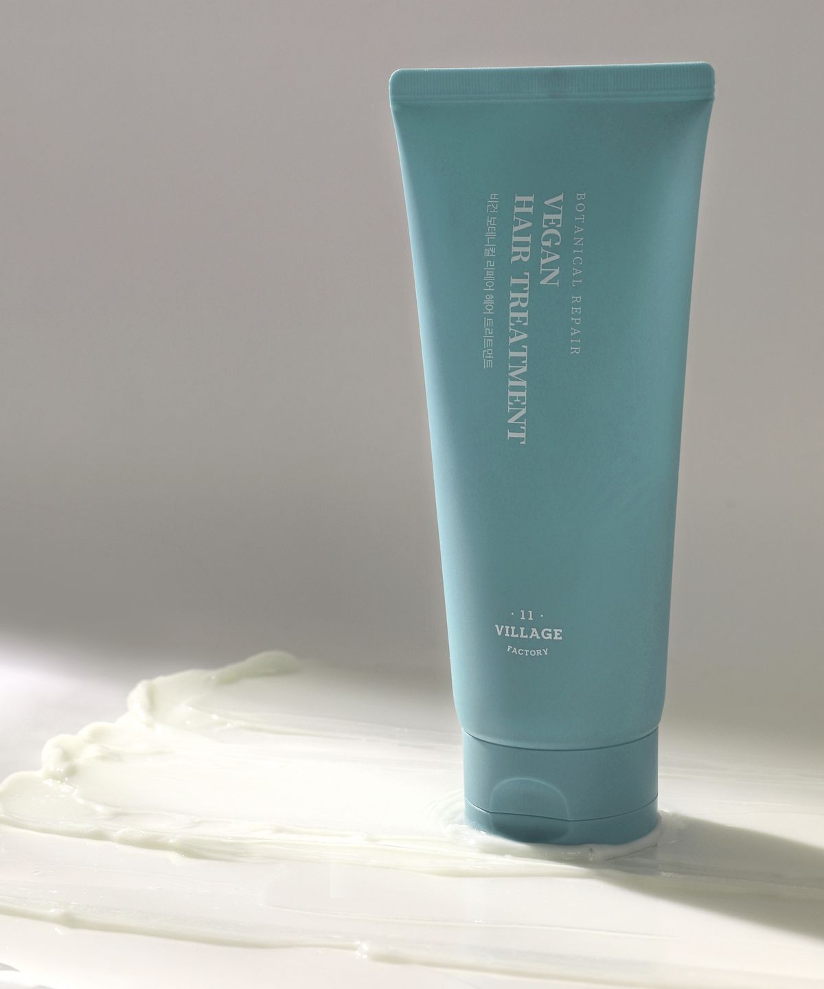빌라쥬11팩토리(VILLAGE11FACTORY) 비건 보태니컬 리페어 무실리콘 헤어 트리트먼트 200ml