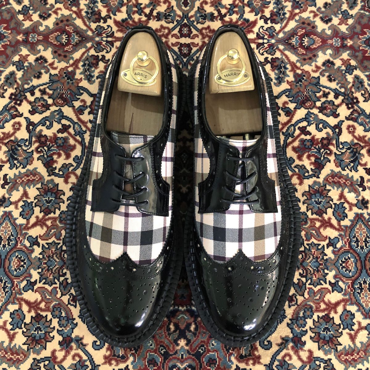 조앤슈(JOENSHOE) 헤이마켄 클래식체크 윙팁 워커 블랙