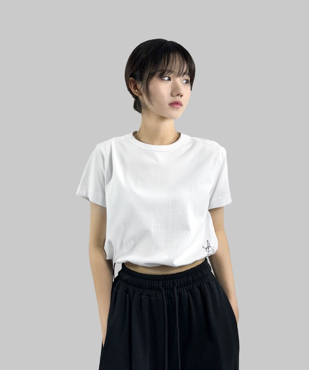 디그노루시르(DIGNOLUCIR) 스토퍼 크롭 티셔츠