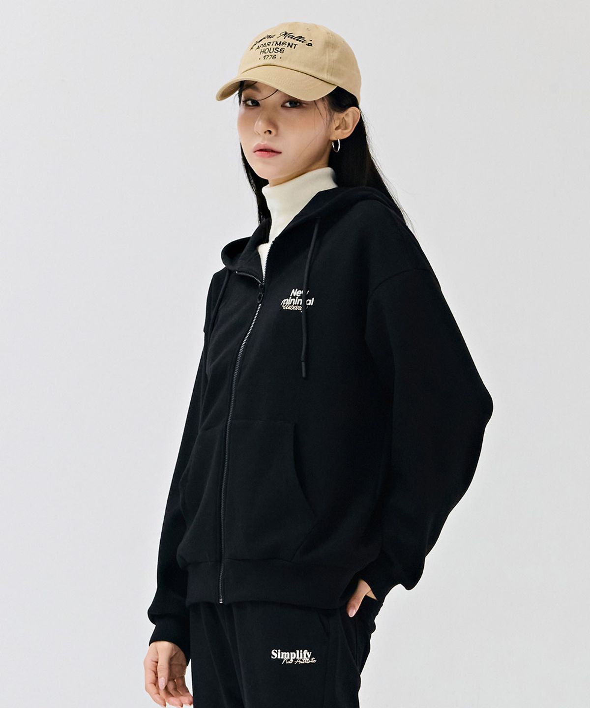 체이스컬트(CHASECULT) 여성 레터링 포인트 후드 집업-DERG4363B03