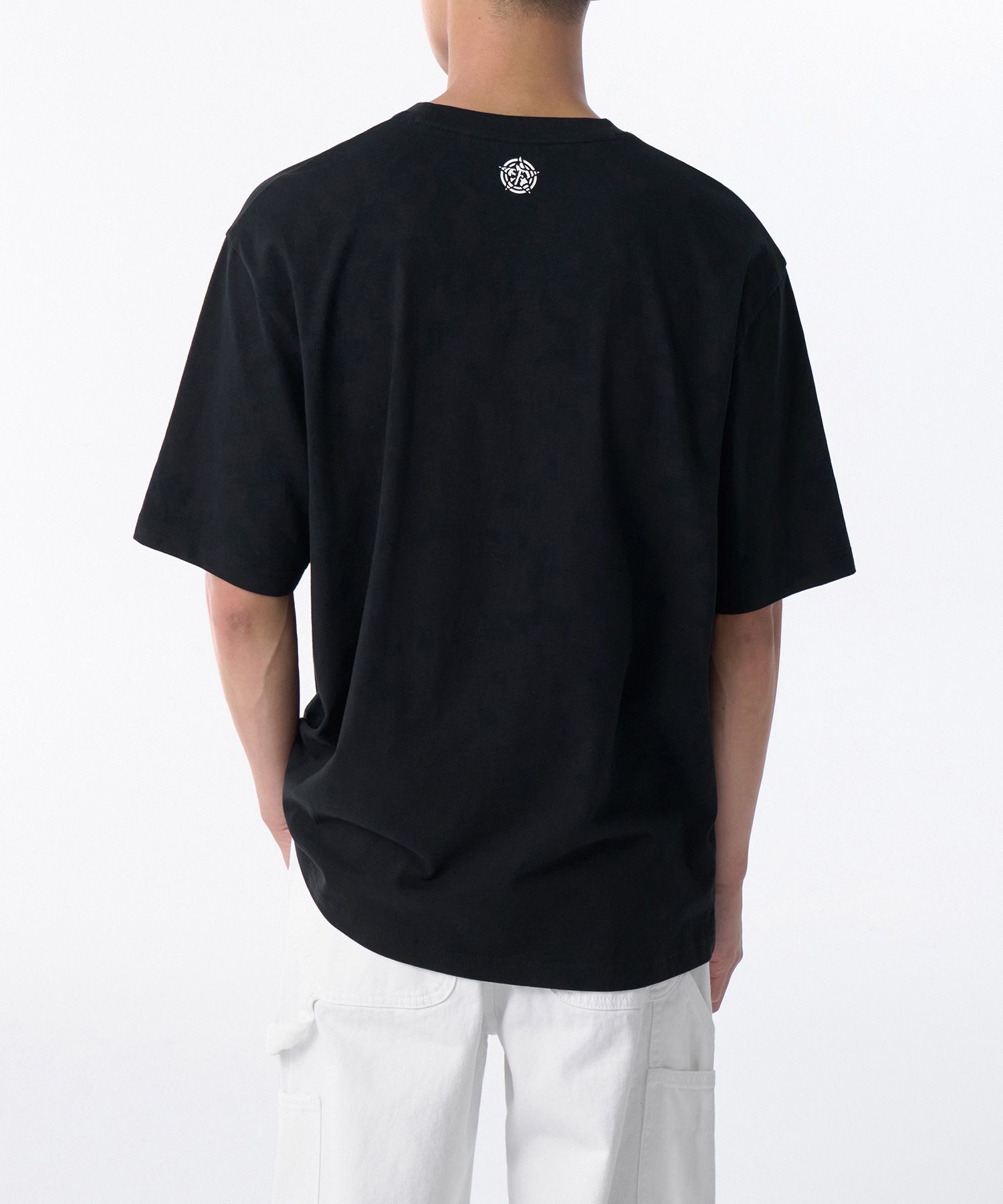 MUSINSA | MUSINSA STANDARD Thezni_SOS T-shirt [Black]