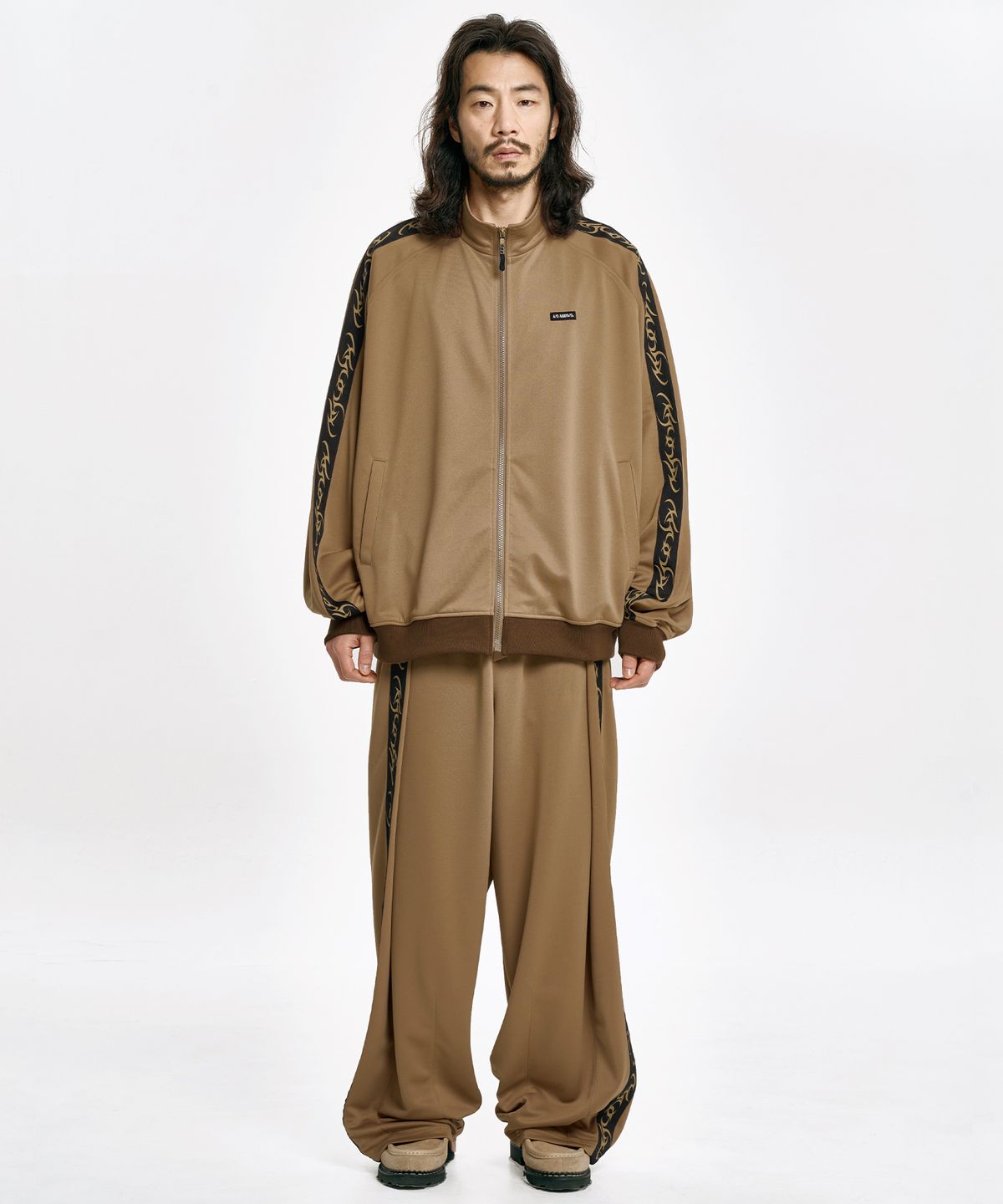 아조바이아조(AJOBYAJO) Oversized Raglan Track Jacket [MOCHA]