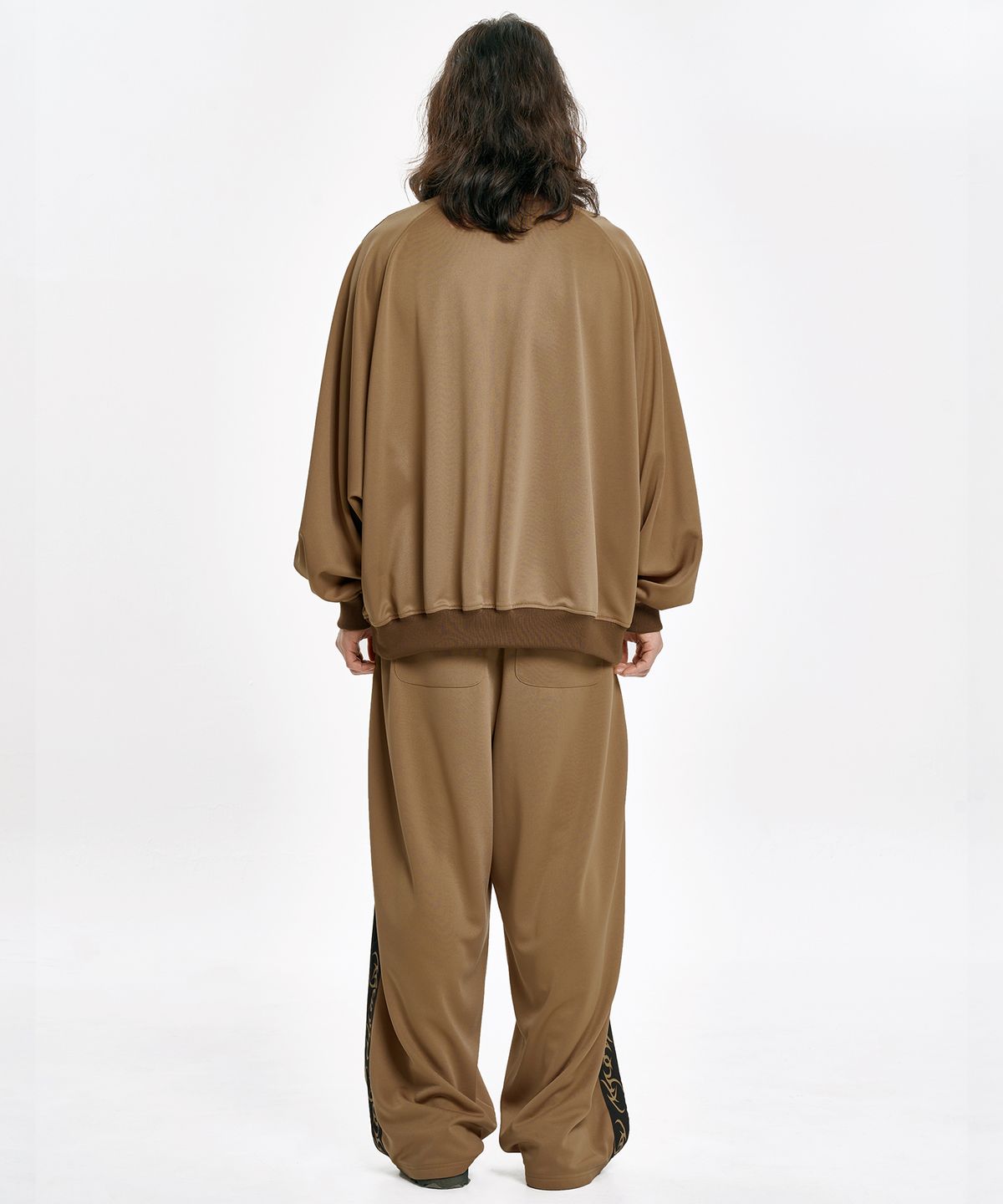 아조바이아조(AJOBYAJO) [SET] Oversized Raglan Track Set-Up [MOCHA]